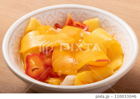 コリンキー（岩手県産）の甘酢漬け 110033046