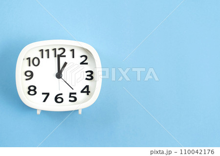 時計 時間 1時 13時 1:00 13:00 時計 時間 1時 13時 1:00 13:00 110042176