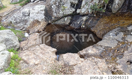 大御神社境内にある龍神の霊(玉)【日本・宮崎】 大御神社境内にある龍神の霊(玉)【日本・宮崎】 110046313