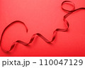 赤いリボン 110047129