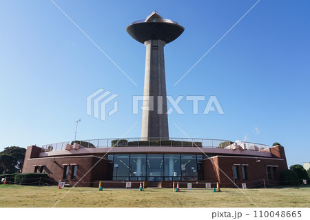 鹿島臨海工業地帯を一望していた港公園展望塔（茨城県神栖市） 110048665