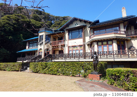 鎌倉文学館斜め全景 110048812