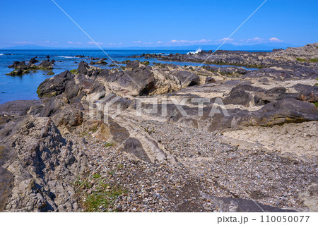 神奈川県横須賀市の荒崎海岸から西側の眺望(富士山,相模湾など) 110050077