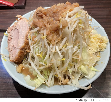 高カロリーな二郎系ラーメン 高カロリーな二郎系ラーメン 110050277