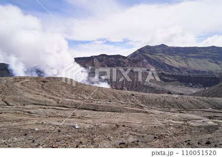 熊本　阿蘇中岳火口 110051520