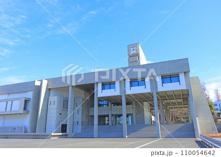 愛知県名古屋市、名古屋大学豊田講堂の風景 110054642