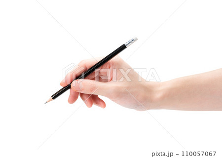 鉛筆を持つ手_えんぴつで書くイメージ_白背景 110057067