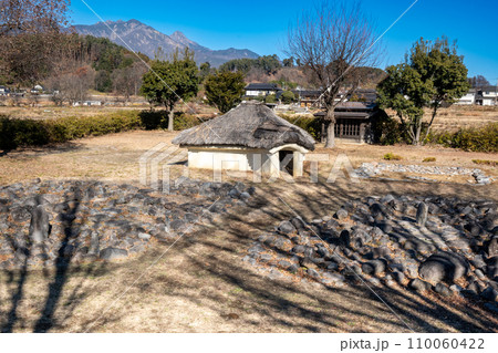 縄文八ヶ岳山麓北斗市の金生遺跡 110060422