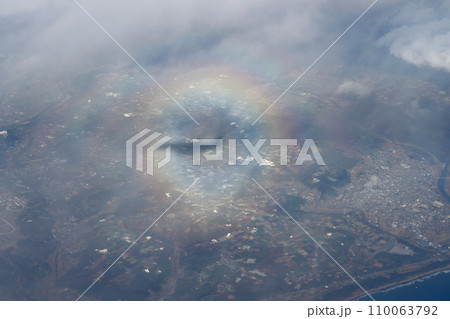 飛行機から見たブロッケン現象 110063792