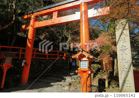 京都　貴船神社二の鳥居 110065142