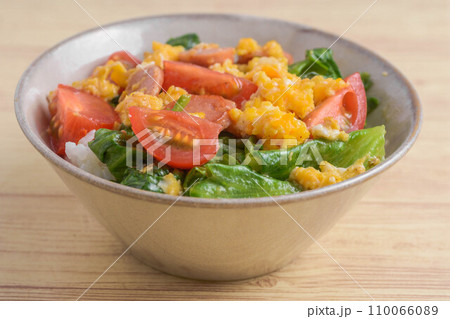 レタスのどんぶり 110066089