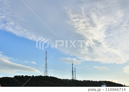 仙台の3本の電波塔 仙台の3本の電波塔 110066714