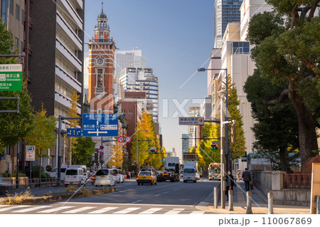 《神奈川県》秋の横浜・モダンな街並み 《神奈川県》秋の横浜・モダンな街並み 110067869