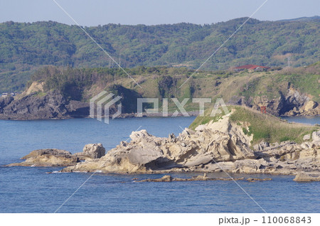ヤセの断崖から見る関野鼻 ヤセの断崖から見る関野鼻 110068843