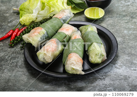 Vietnamese Spring Roll with shrimps and vegetables Vietnamese Spring Roll with shrimps and vegetables 110069279