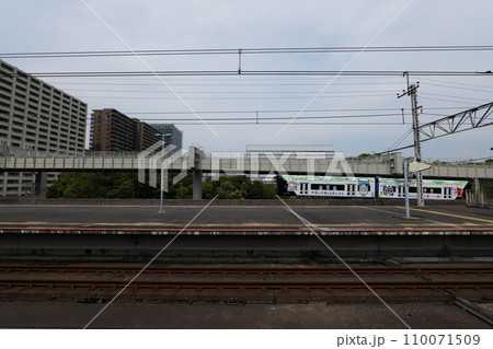 千葉みなと駅 110071509