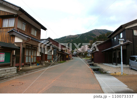 熊川宿　宿場町　若狭鯖街道熊川宿　鯖街道　若狭　福井県若狭町熊川　福井県三方上中郡　旧鯖街道 110073337