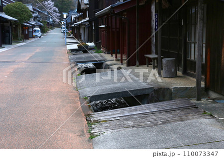 熊川宿 宿場町 若狭鯖街道熊川宿 鯖街道 若狭 福井県若狭町熊川 福井県三方上中郡 旧鯖街道 熊川宿 宿場町 若狭鯖街道熊川宿 鯖街道 若狭 福井県若狭町熊川 福井県三方上中郡 旧鯖街道 110073347