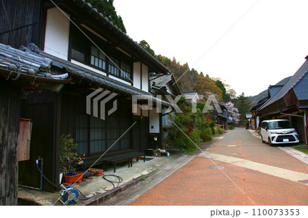 熊川宿　宿場町　若狭鯖街道熊川宿　鯖街道　若狭　福井県若狭町熊川　福井県三方上中郡　旧鯖街道 110073353