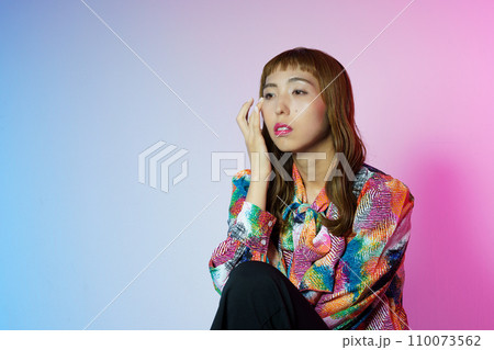 クールな女性のビューティーポートレート クールな女性のビューティーポートレート 110073562