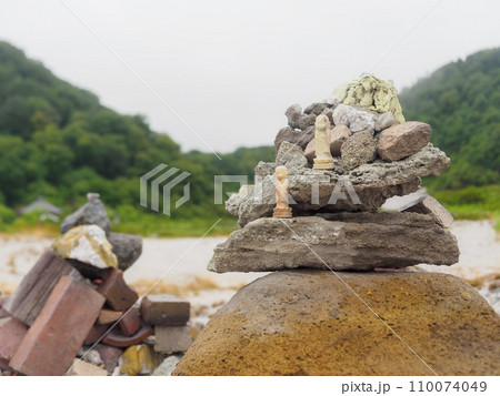 石積みと鎮魂 石積みと鎮魂 110074049