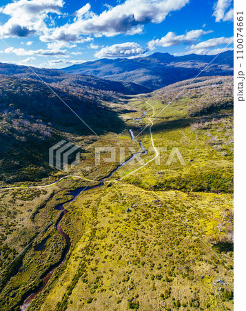Snowy Mountains View on Cascade Hut Trail in Australia 110074661