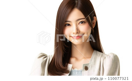 やわらく微笑む女性 やわらく微笑む女性 110077321