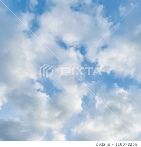 雲と青い空 110078258