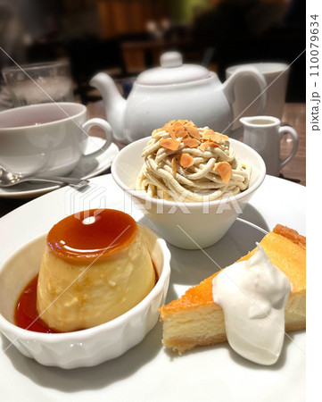 週末のアフタヌーンティー 週末のアフタヌーンティー 110079634