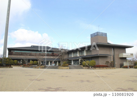 大和郡山市総合運動公園多目的体育館（金魚スクエア）／奈良県大和郡山市矢田山町 110081920