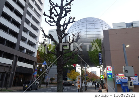 都市風景　名古屋市科学館　プラネタリウム 110082823