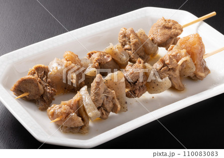 牛すじコンニャク串 110083083