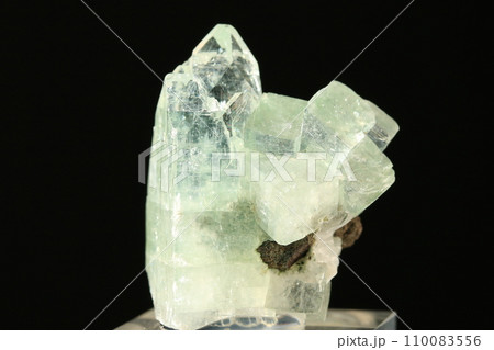 グリーンアポフィライト/緑魚岩石 グリーンアポフィライト/緑魚岩石 110083556