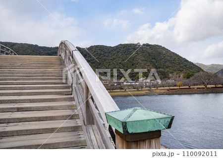 錦帯橋 山口県岩国市の五連アーチ木造橋 110092011