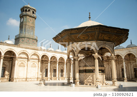 エジプトカイロにあるムハンマドアリーモスクのとても美しい風景 エジプトカイロにあるムハンマドアリーモスクのとても美しい風景 110092621