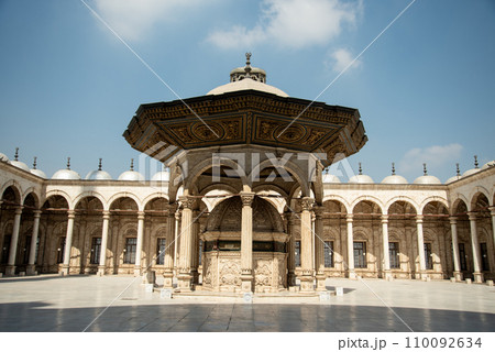 エジプトカイロにあるムハンマドアリーモスクのとても美しい風景 110092634