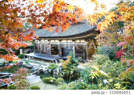 湖南三山　善水寺の秋 110092651