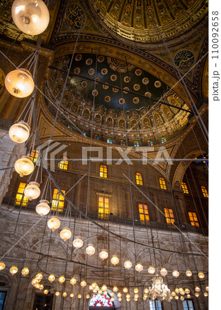 エジプトカイロにあるムハンマドアリーモスクのとても美しい風景 110092658
