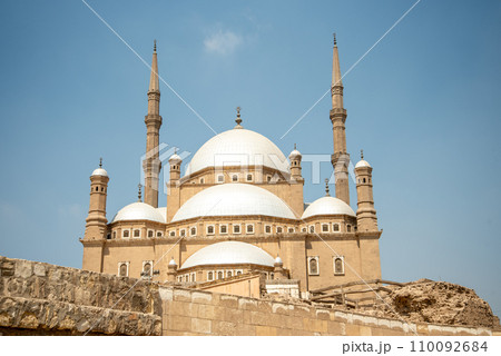 エジプトカイロにあるムハンマドアリーモスクのとても美しい風景 110092684
