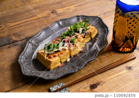 厚揚げのチーズ焼き 110092850