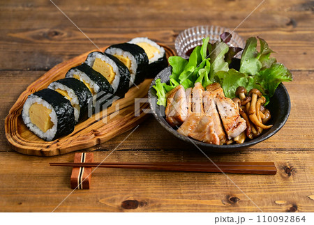 豚ロースの塩麴漬けと卵の海苔巻き 豚ロースの塩麴漬けと卵の海苔巻き 110092864