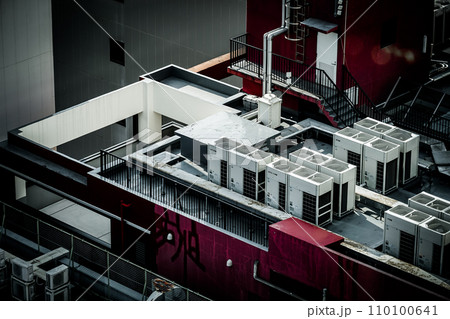 ビルの室外機 110100641