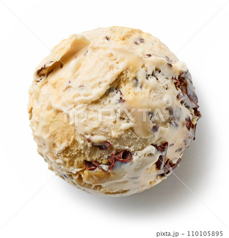 coffee liqueur ice cream with chocolate pieces 110105895