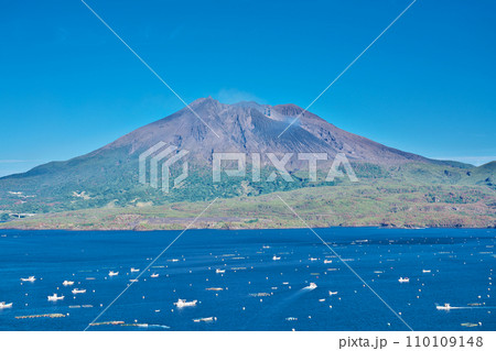 【協和展望所より桜島】 鹿児島県垂水市海潟 【協和展望所より桜島】 鹿児島県垂水市海潟 110109148