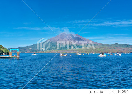 【海潟漁港より桜島】 鹿児島県垂水市海潟 110110094