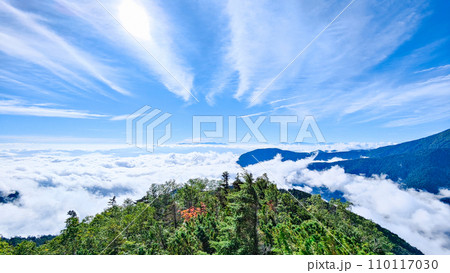 夏の常念岳登山(三股登山口~前常念岳:八ヶ岳・南アルプス方面の眺め) 夏の常念岳登山(三股登山口~前常念岳:八ヶ岳・南アルプス方面の眺め) 110117030