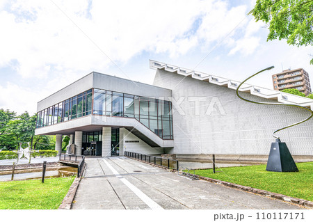 北海道札幌市 晴天の北海道立近代美術館 北海道札幌市 晴天の北海道立近代美術館 110117171