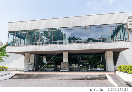 北海道札幌市 晴天の北海道立近代美術館 北海道札幌市 晴天の北海道立近代美術館 110117182