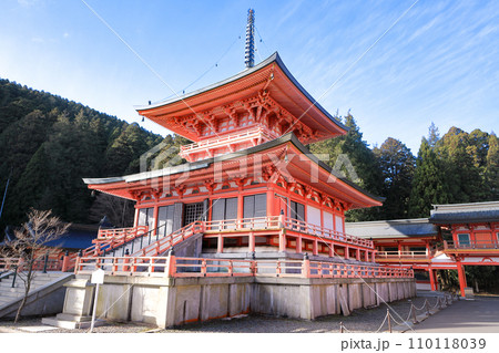世界遺産　天台宗総本山　東塔比叡山延暦寺法華総持院東塔 110118039