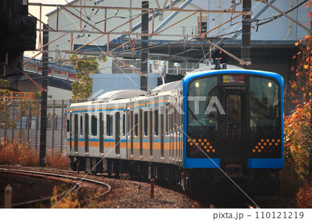 鶴見線E131系 鶴見線E131系 110121219